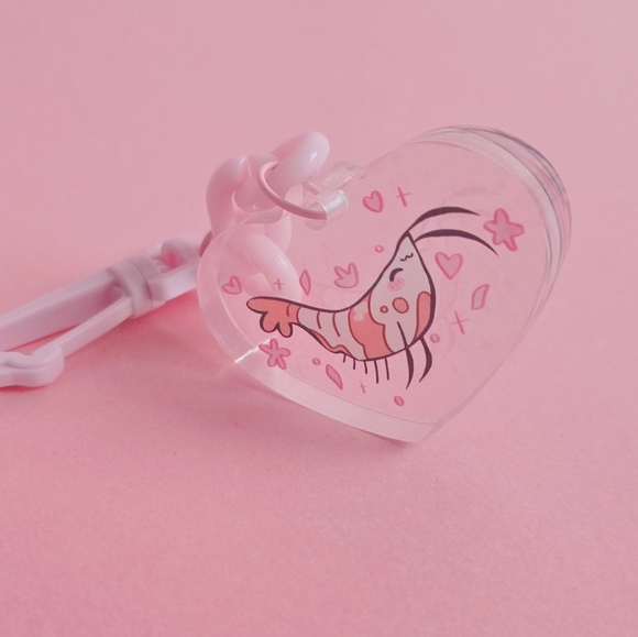 Cute Shrimp Heart Keychain Kawaii Neocaridina Shrimp Acrylic Keychain Sparkling - Picture 4 of 9